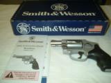 Smith & Wesson M642 - 2 of 6