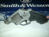 Smith & Wesson M637 - 4 of 5