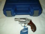 Smith & Wesson M642 - 2 of 6