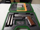 Remington 1911 R1 Stainless - 1 of 6