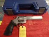 Smith & Wesson 629 Classic - 1 of 5