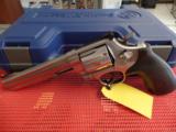 Smith & Wesson 629 Classic - 4 of 5