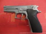 Smith & Wesson 5906 - 2 of 6