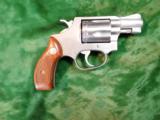 Smith & Wesson Model60 (no dash)Satin SS, 1 7/8
