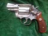 S & W Mod. 10-538spc. 2" snubnose bl 100% bright original nickel- 1 of 9