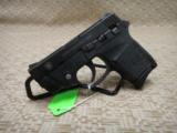 SMITH AND WESSON BODYGUARD
-- USED --
- 3 of 3