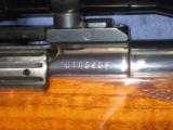 Weatherby Mark V Deluxe .300 WBY 4 x 40 Bushell Scope 24