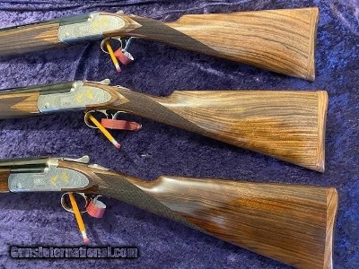 Set of Three Caesar Magnus Light
20, 28, 410 28" Barrel, English Stock, Matching wood all unfired NIB