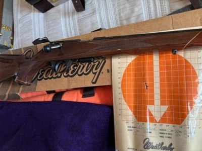 Weatherby XXII 17HMR Deluxe Bolt NIB - Image 3 of 7