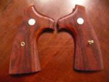 S&W K frame, fully checkered Rose wood, slim fully enclosed grip - 4 of 4