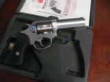 Stainless Ruger SP101 32 H&R Magnum with 4” barrel - 4 of 8