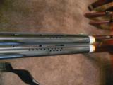 Browing 725 12ga , adjustable comb, 32" ported barrels and extended chokes, sporting rib - 9 of 13