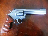 Excellent condition Smith Model 617 (no dash) 6" 22 lr - 1 of 5