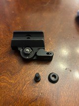 Larue ACOG removable sight base