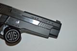 Sig Sauer P226 X5 Black/White - 7 of 12