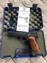 Smith and Wesson M41 .22lr - 1 of 3