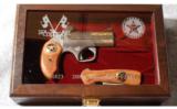 Bond
Arms Texas Ranger Derringer .45 LC / .410 - 3 of 4