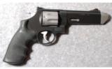 Smith & Wesson 627-5 V Comp .357 Magnum - 1 of 2