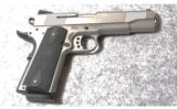 Smith & Wesson SW1911 .45 ACP - 1 of 3