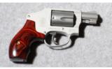 Smith & Wesson Model 642 Lady Smith .38 Special - 1 of 2