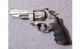 Smith & wesson 627-5
8 shot
.357 Magnum - 1 of 3