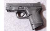Smith & Wesson ~ M&P 40C ~ .40 S&W. - 2 of 3