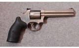 Smith & Wesson ~ 686 ~ .357 Magnum - 1 of 2