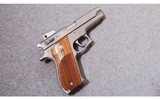 Smith & Wesson ~ Model 639 ~ 9mm Luger - 1 of 2