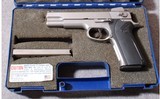 Smith & Wesson ~ 4506 ~ .45 Auto - 3 of 3