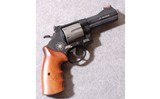 Smith & Wesson ~ 329PD ~ .44 Magnum - 1 of 2