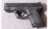 Smith & Wesson ~ M&P40C ~ .40 S&W - 2 of 2