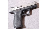 Smith & Wesson ~ M&P40 ~ .40 S&W - 1 of 2