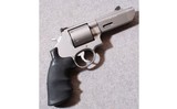 Smith & Wesson ~ Performance Center 629-6 ~ .44 Magnum