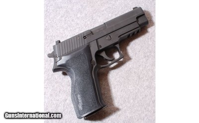 SIG - Sauer ~ P226 ~ .40 S&W