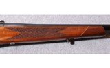 Weatherby ~ Mark V Varmint Master ~ .22-250 Remington - 4 of 11