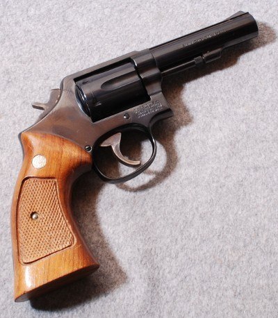 Smith & Wesson ~ 547 ~ 9MM