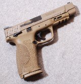 Smith & Wesson ~ M&P9 2.0 ~ 9MM - 1 of 2