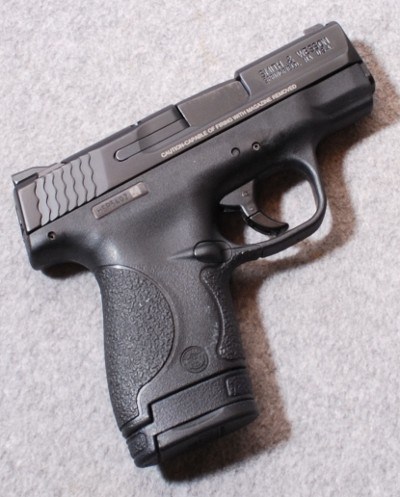 Smith & Wesson ~ M&P9 Shield ~ 9MM