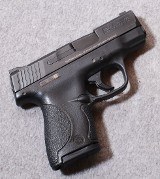 Smith & Wesson ~ M&P40 Shield ~ .40 S&W - Image 1 of 2