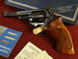 *****PRICE REDUCED*****Smith and Wesson Model 19-3 357 mag - 2 of 5