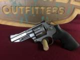 *****PRICE REDUCED*****Smith&Wesson model 627 Pro Series 357 mag - 2 of 5