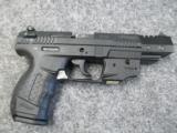 WALTHER P22 .22LR Kit Pistol & Laser - 6 of 10