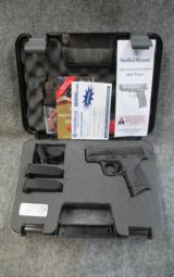 Smith & Wesson M&P 40 S&W Compact Pistol - 12 of 12