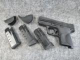 Smith & Wesson M&P 40 S&W Compact Pistol - 3 of 12