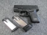 SPRINGFIELD XD9 SC Sub Compact 9mm Pistol
- 4 of 10