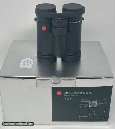 LEICA Ultravid 8x32 HD Binoculars, Black, 40 290