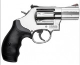 SMITH & WESSON 686-2 Plus .357 Magnum DA/SA Revolver w/ 2.5