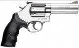 SMITH & WESSON 686-6 Plus .357 Magnum DA/SA Revolver w/ 4
