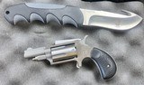 NORTH AMERICAN ARMS Tucker II 2nd Version Talo .22 Magnum Single Action Revolver w/CRKT Gut Hook knife & holster - 3 of 4