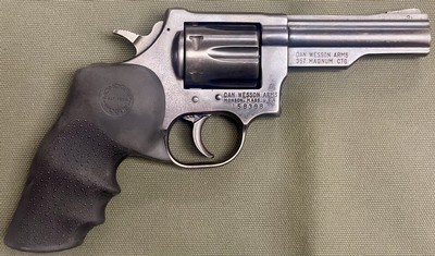 DAN WESSON Model 14 .357 Magnum DA/SA Revolver